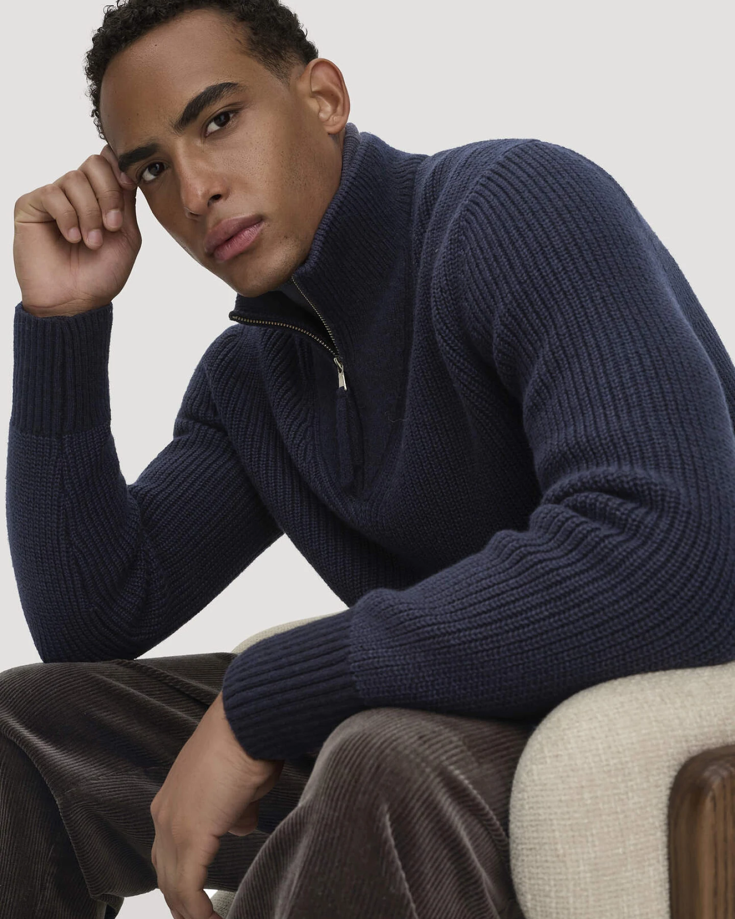 hessnatur Herren Rhön Double Knit Troyer Relaxed aus regionaler Schurwolle mit Bio-Baumwolle - blau - Größe XL – Ansicht 4