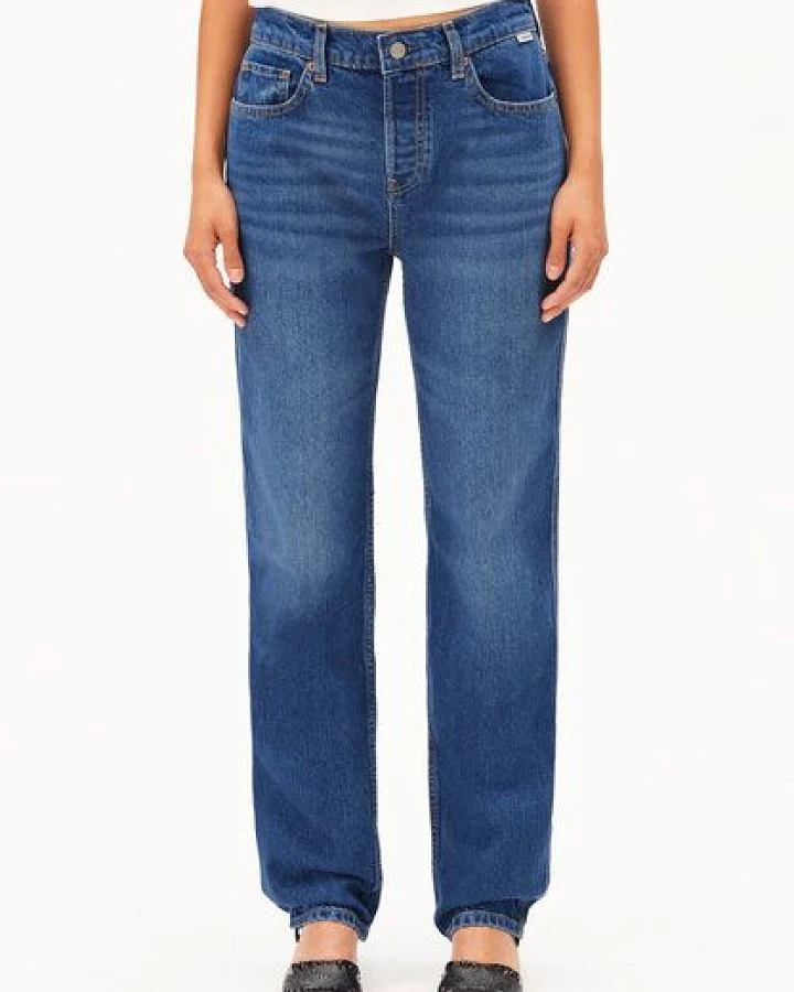 ARMEDANGELS AAVELINE Damen Straight Jeans recycelte Baumwolle