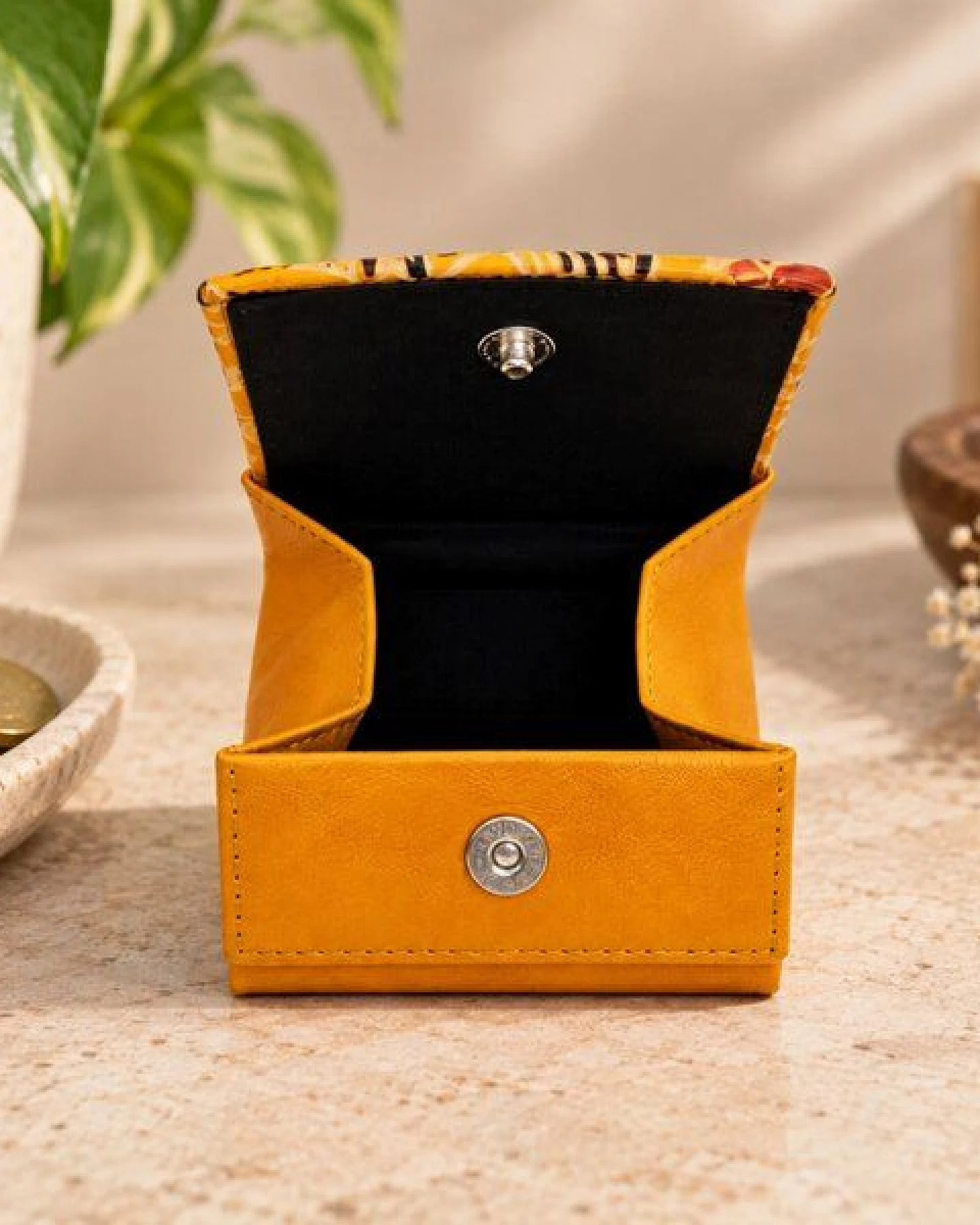 Janselo Sunflower Bloom Design Quadratisches Leder-Münz-Täschchen – Ansicht 2