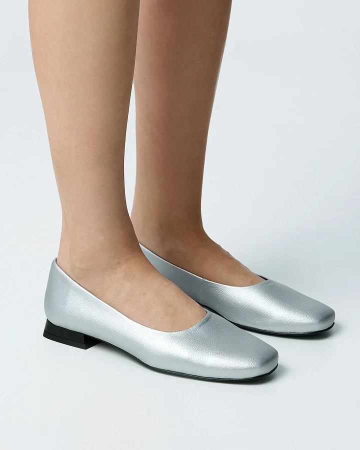 BOHEMA Damen vegan Ballerinas Classic Square Toe Silber