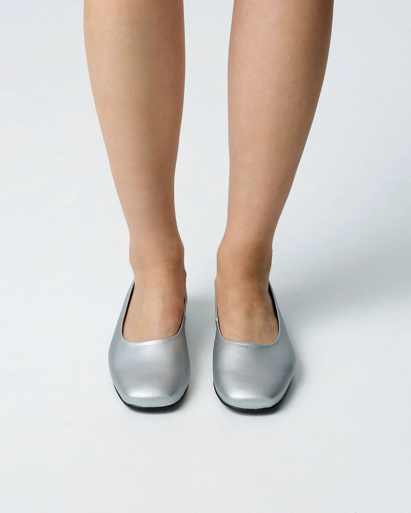 BOHEMA Damen vegan Ballerinas Classic Square Toe Silber – Ansicht 2