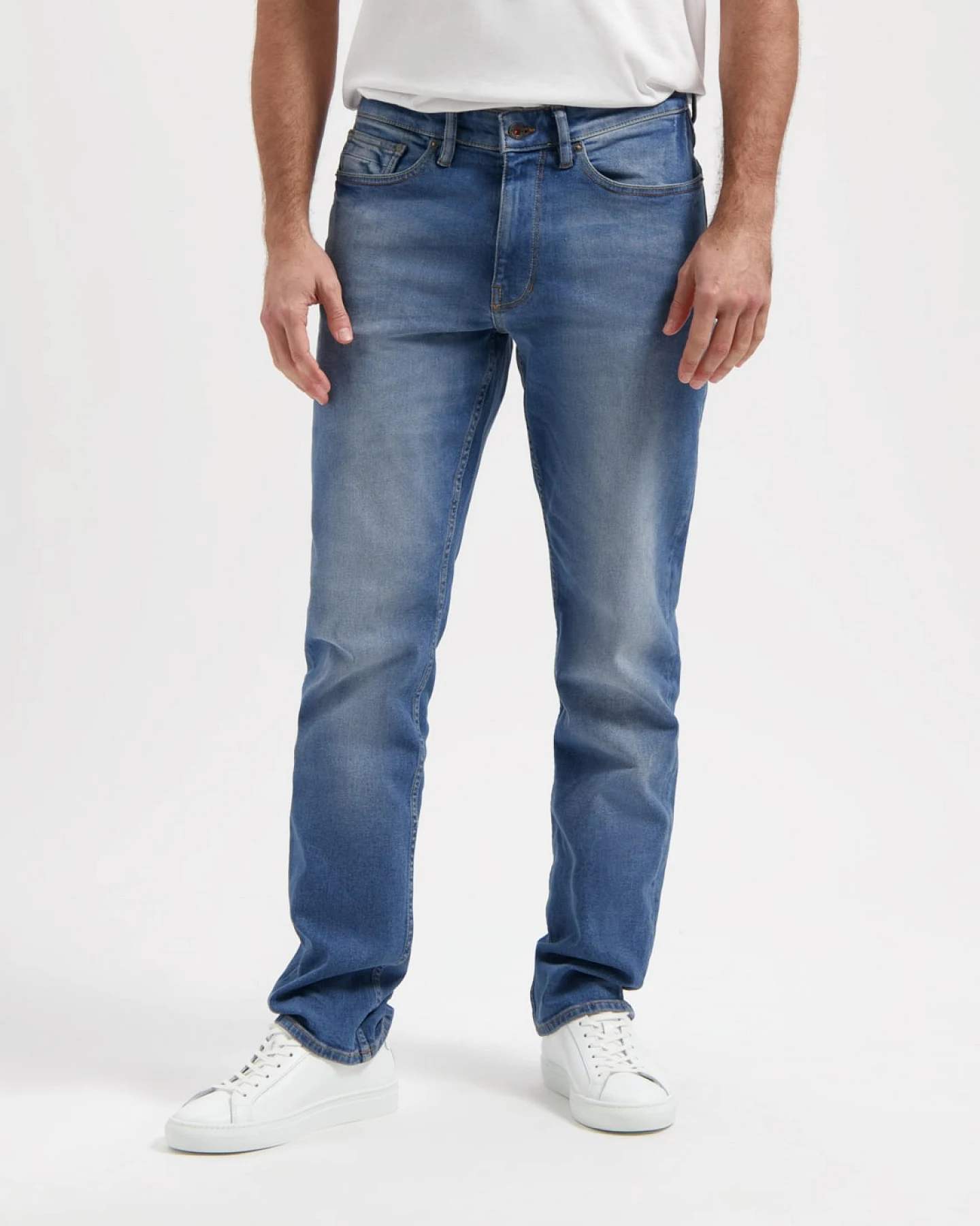 Kuyichi Herren vegan Jeans Scott Regular Daytona Blau – Ansicht 2