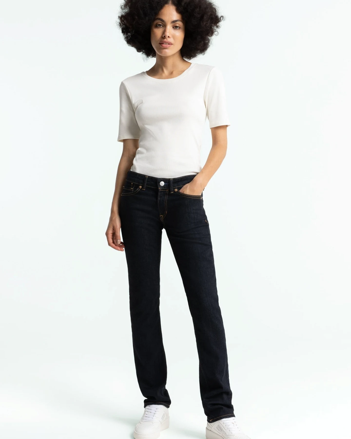 Kings of Indigo Damen vegan Jeans Emi Journey Rinse Navy – Ansicht 2