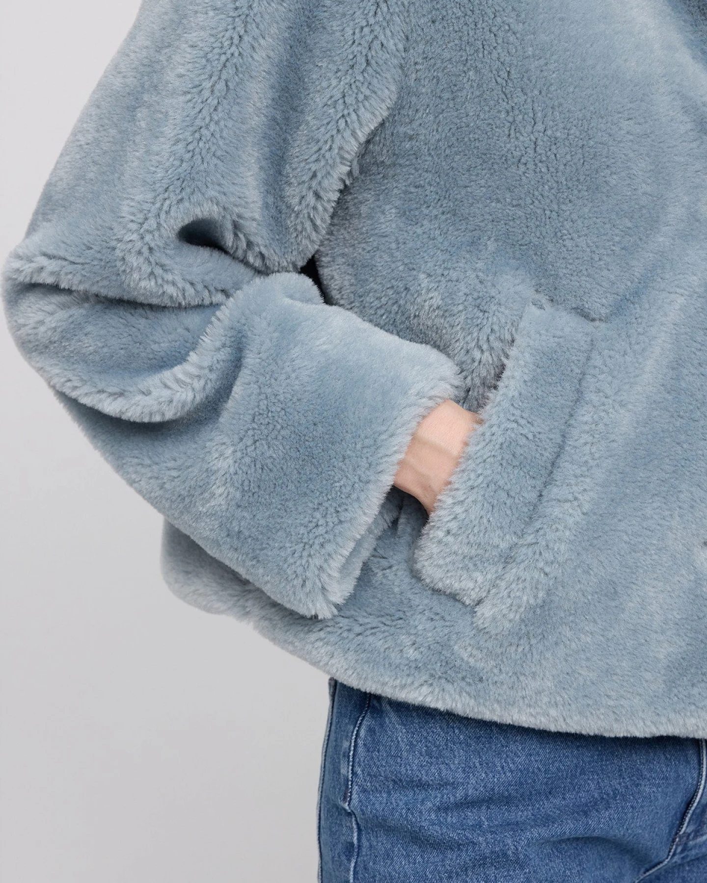 Jacke Faux-Fur Button Blau – Ansicht 4