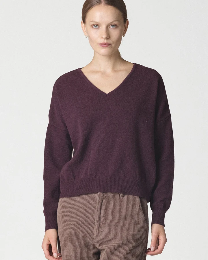Merino Strickpullover mit V-Ausschnitt Modell: Vanessa