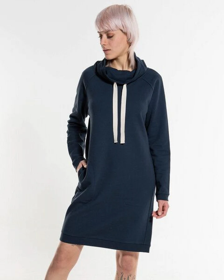 Alma & Lovis Softes Raglan-Sweatkleid aus Organic Cotton