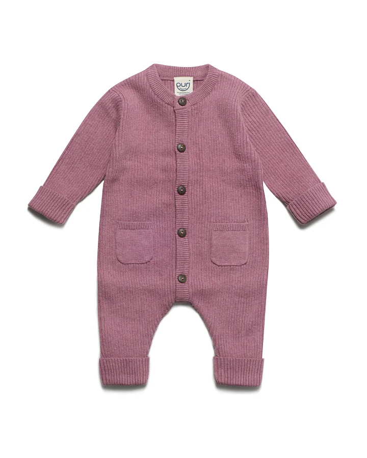 Produktseite: puri organic - Strickoverall mit Schurwolle granatapfel