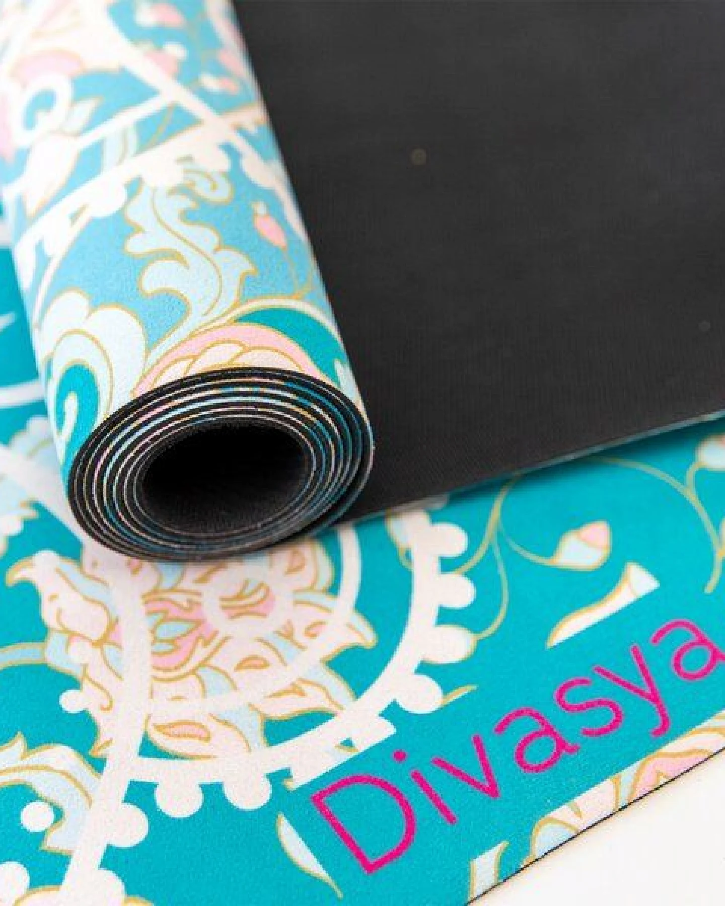 Divasya Reise Yogamatte aus Naturkautschuk & recycelter Mikrofaser – Ansicht 2