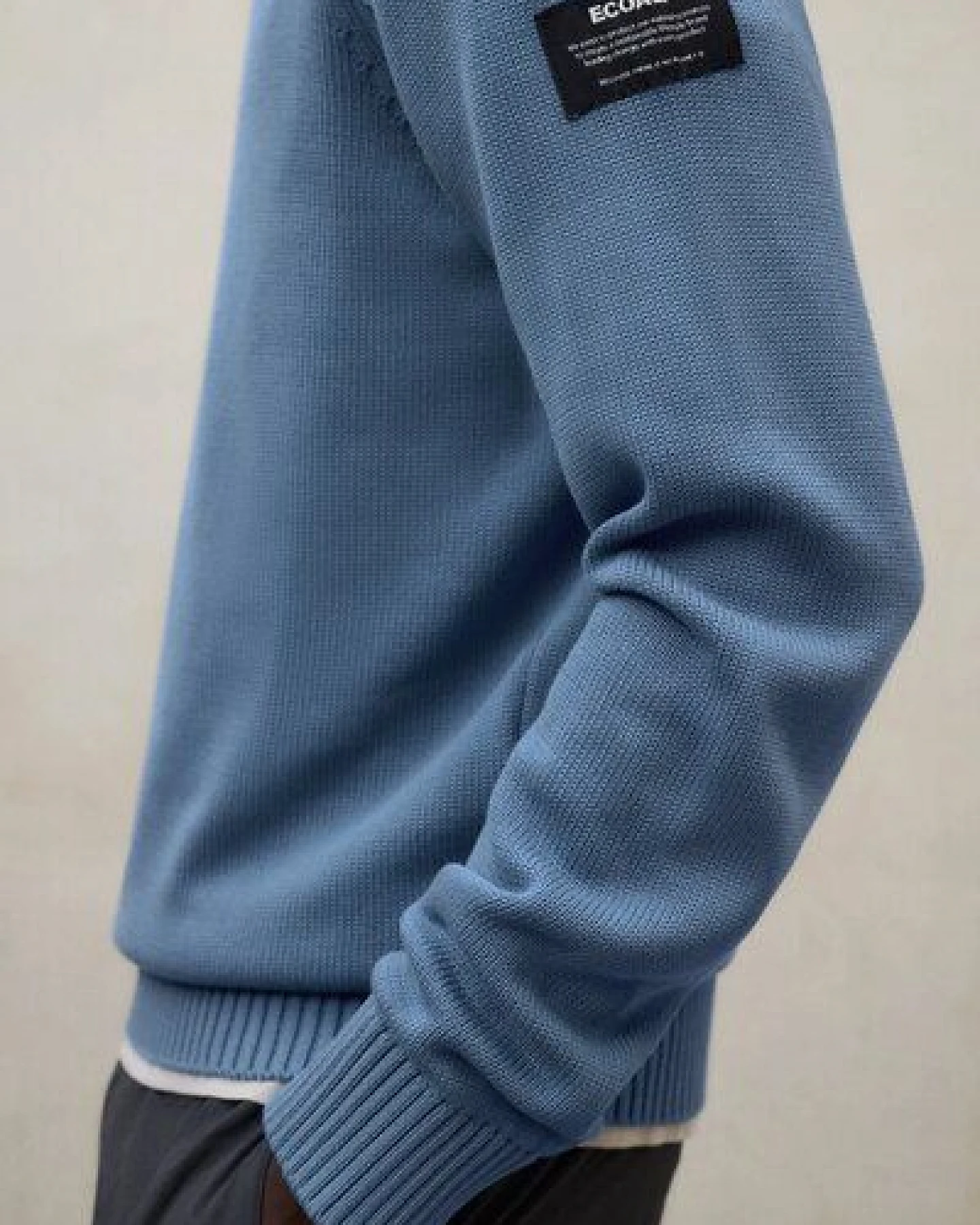 ECOALF Herrenpullover TAIL aus recycelter Baumwolle und Bio-Baumwolle, Pacific Blue – Ansicht 4