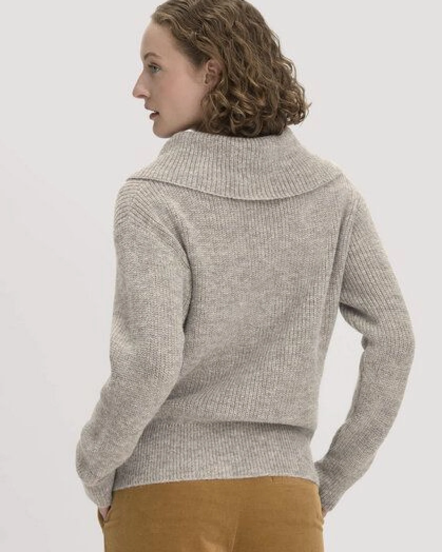 hessnatur Pullover Relaxed aus reinem Alpaka – Ansicht 2