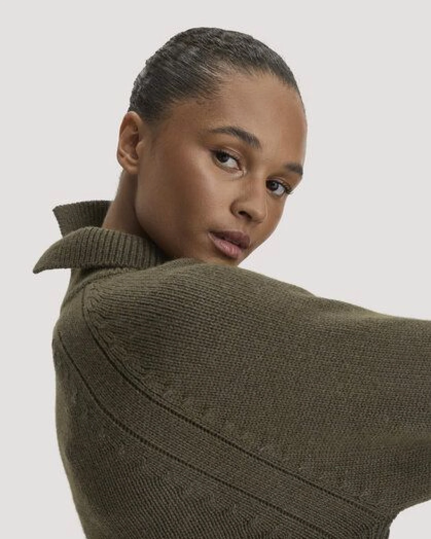 hessnatur Strickkleid Relaxed aus Bio-Merinowolle mit Bio-Baumwolle – Ansicht 2