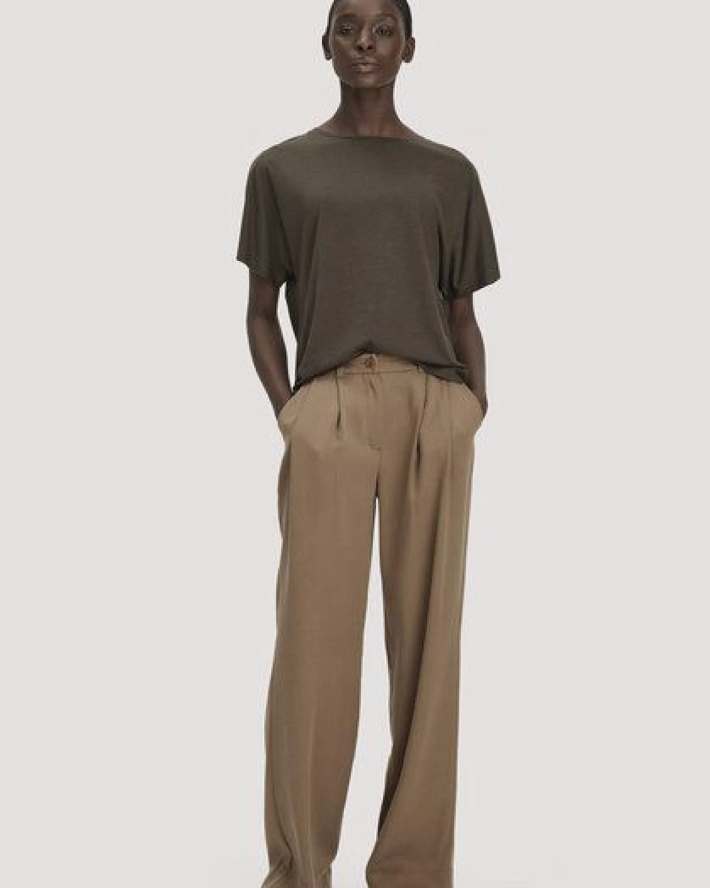 hessnatur T-Shirt Oversize aus TENCEL Lyocell und Bio-Baumwolle – Ansicht 2