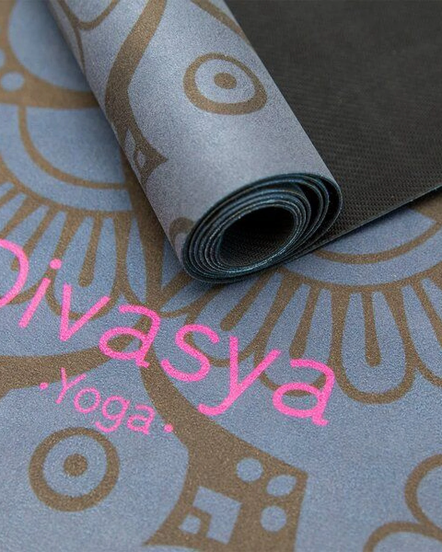 Divasya Reise Yogamatte aus Naturkautschuk & recycelter Mikrofaser – Ansicht 2