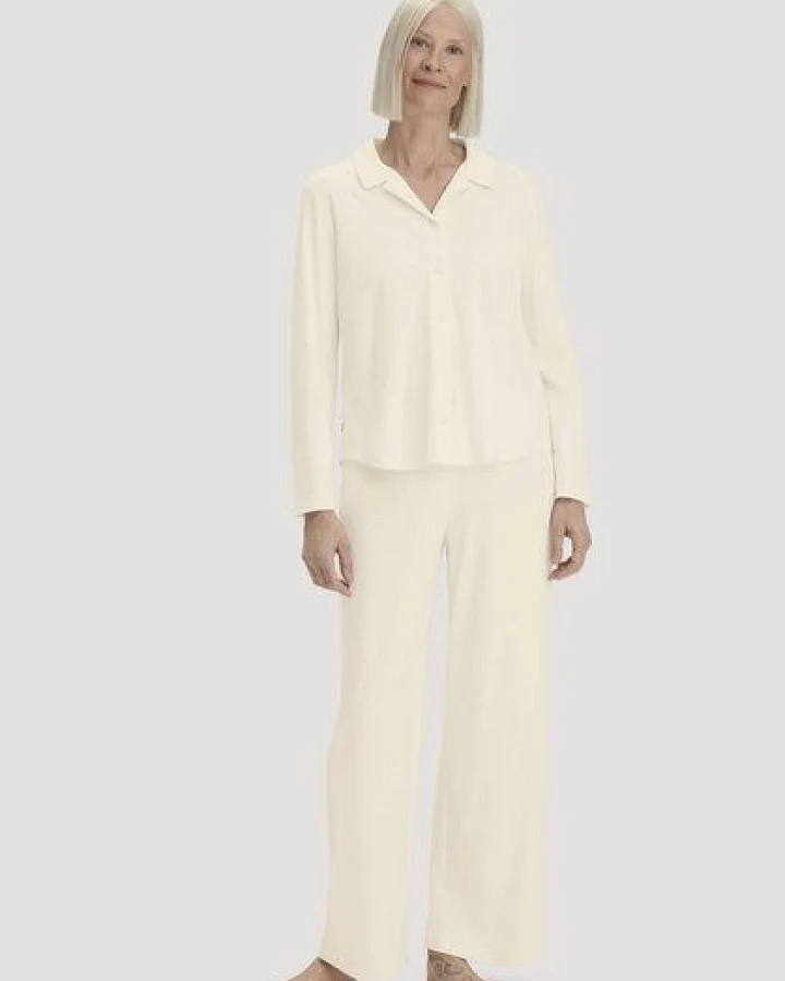 hessnatur Pyjama PURE NATURE aus reiner Bio-Baumwolle