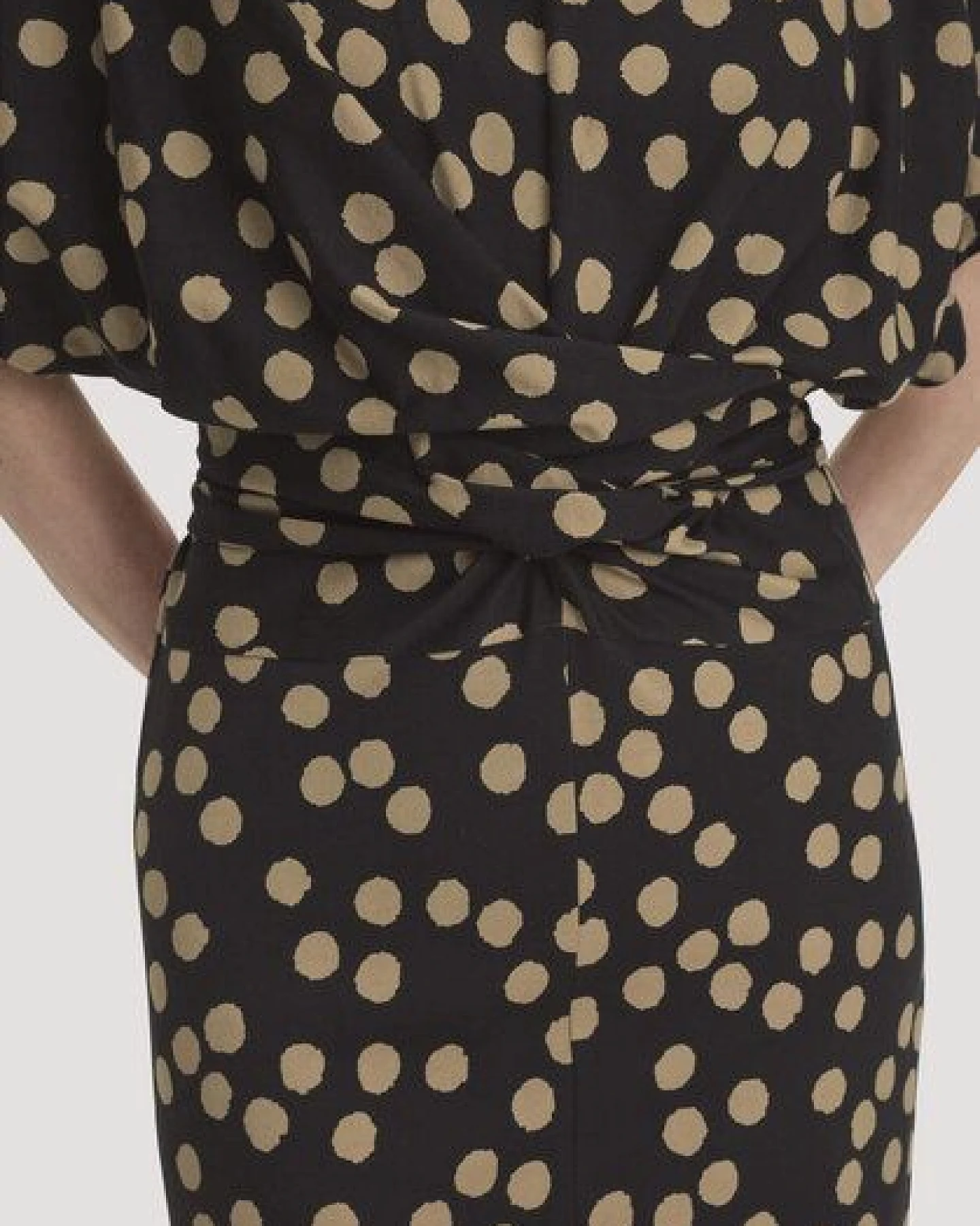 hessnatur Jersey Kleid Midi Oversize aus reiner Bio-Baumwolle – Ansicht 2
