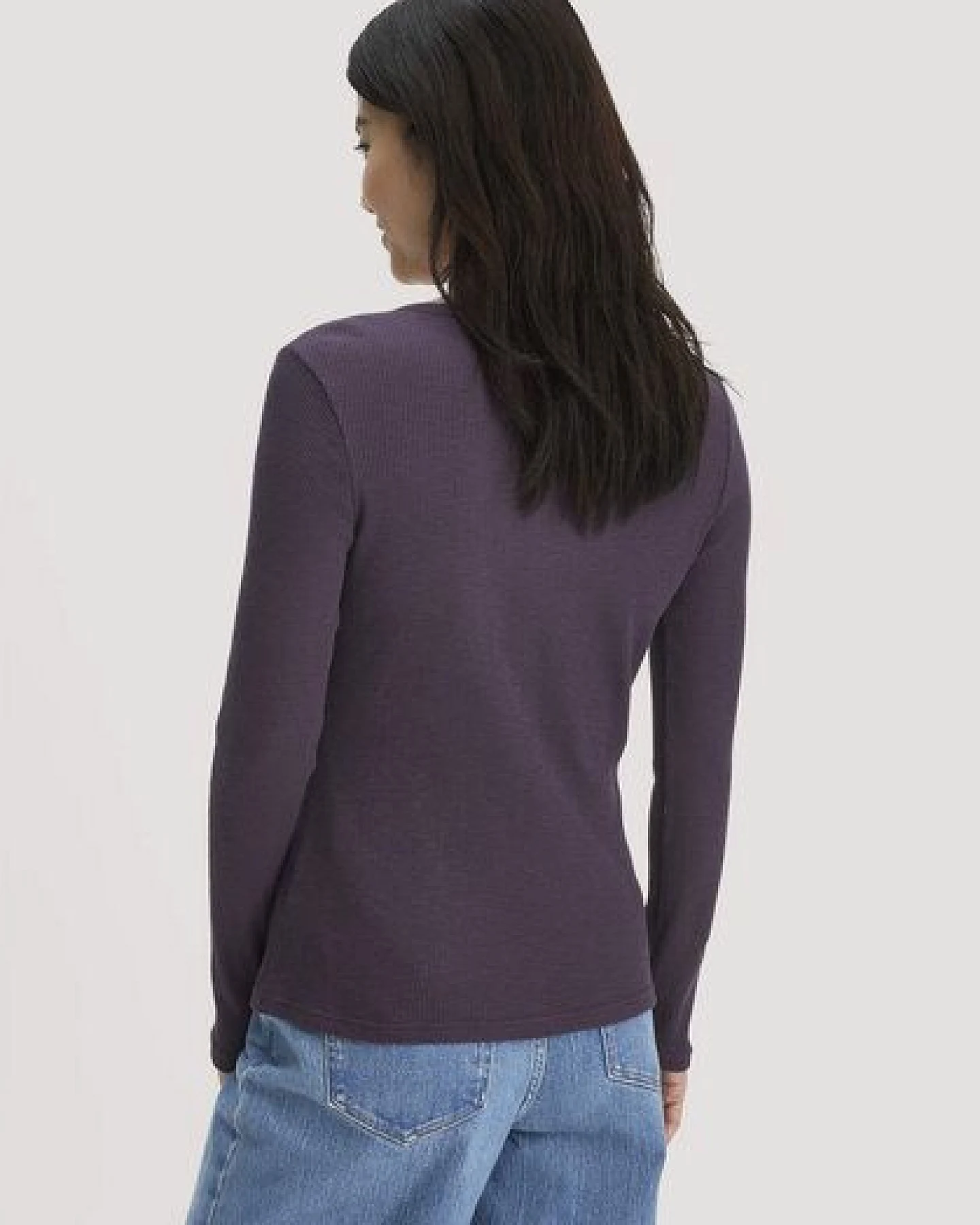 hessnatur Longsleeve Henley Slim aus Bio-Baumwolle – Ansicht 2
