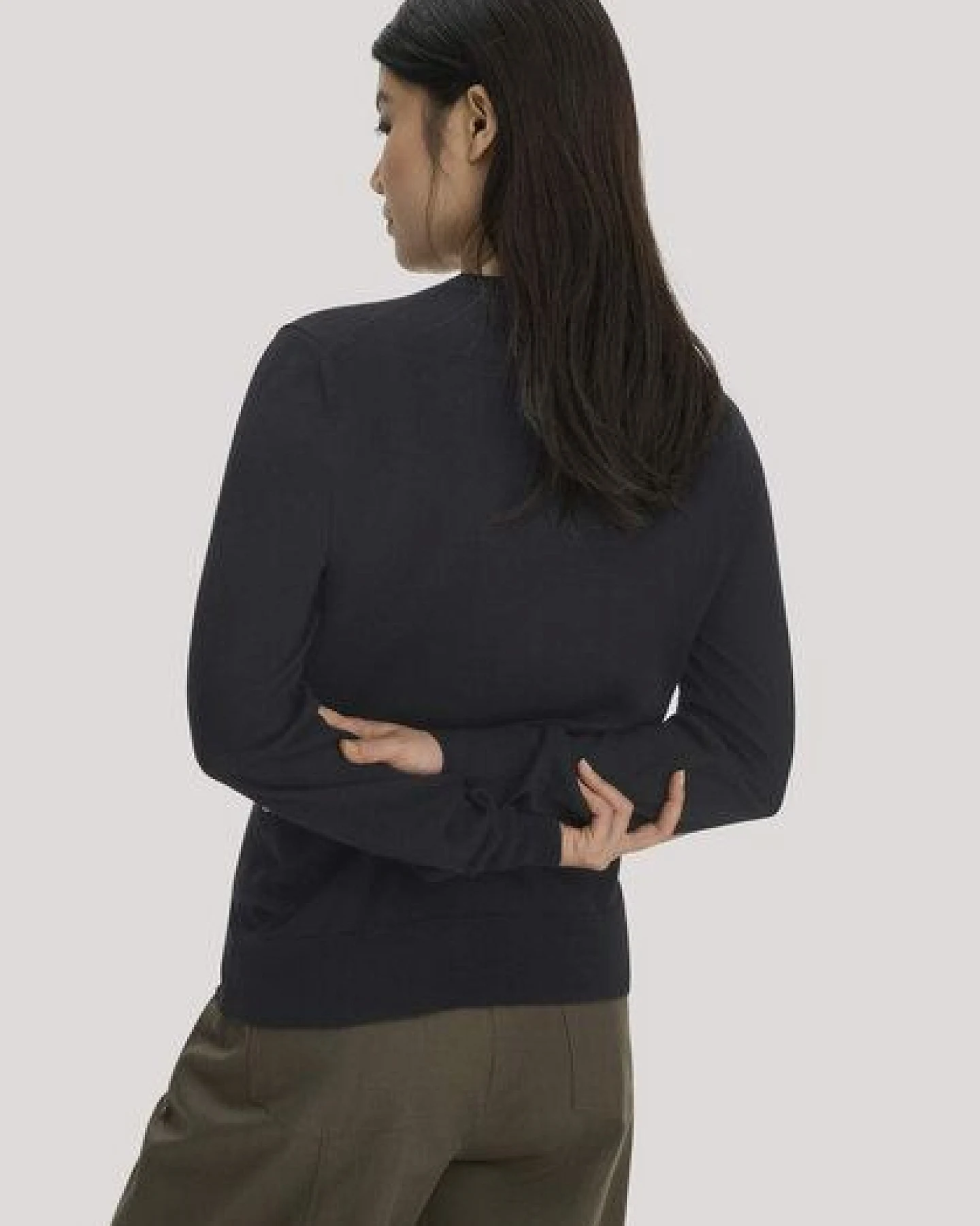 hessnatur Pullover Regular aus reiner Bio-Merinowolle – Ansicht 2