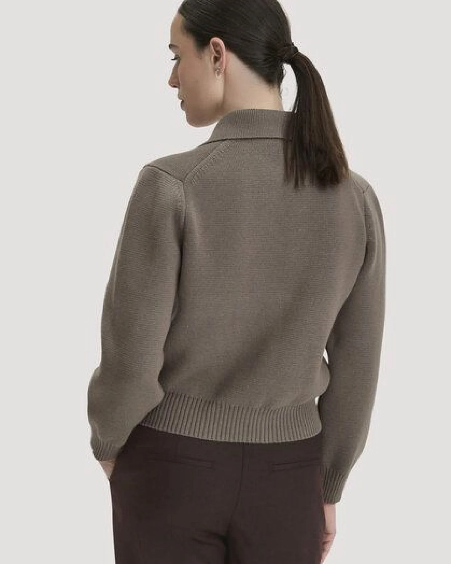 hessnatur Strickjacke Relaxed aus Bio-Baumwolle mit Schurwolle – Ansicht 2