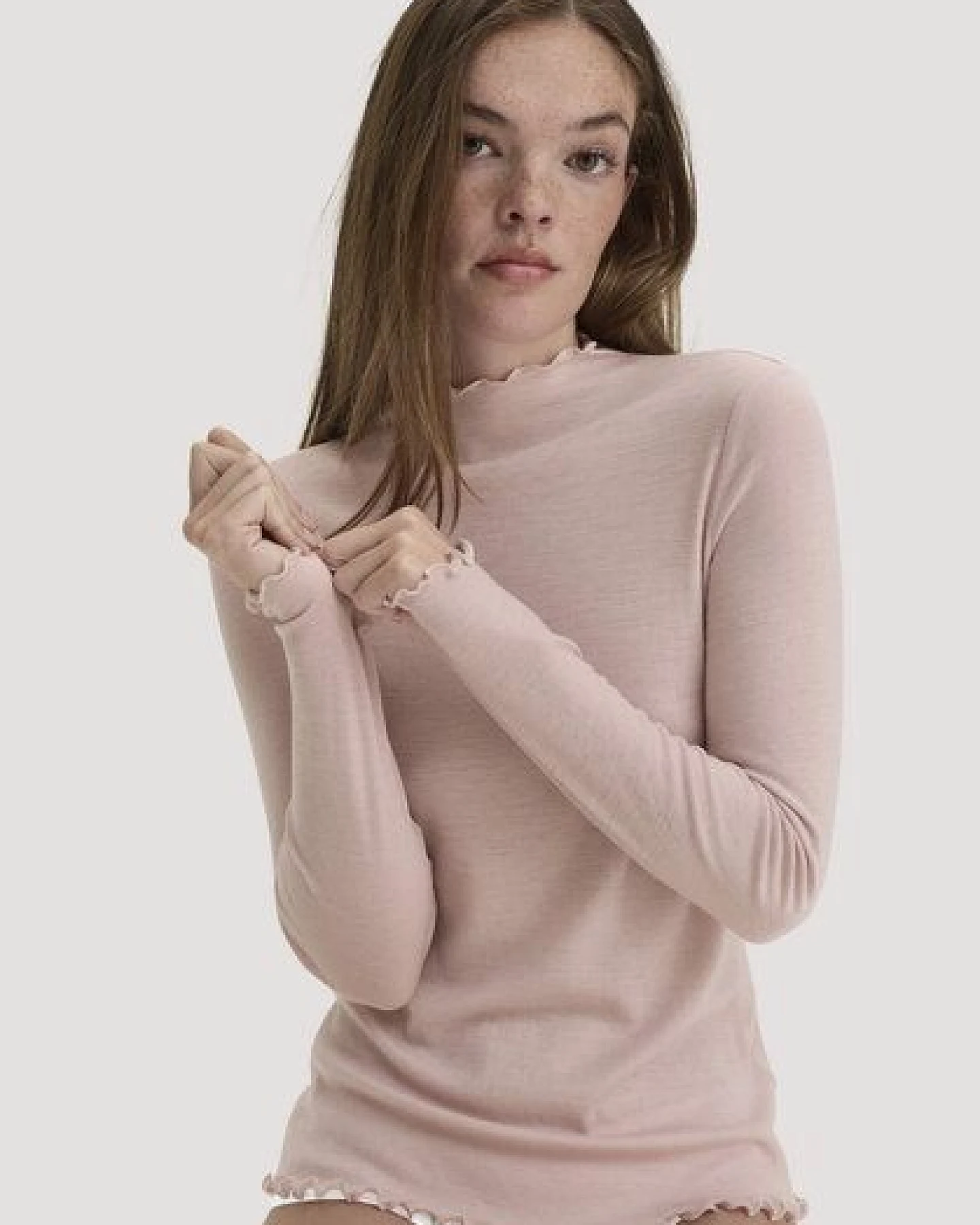 hessnatur Mock-Neck Longsleeve Pointelle aus reiner Bio-Merinowolle – Ansicht 2