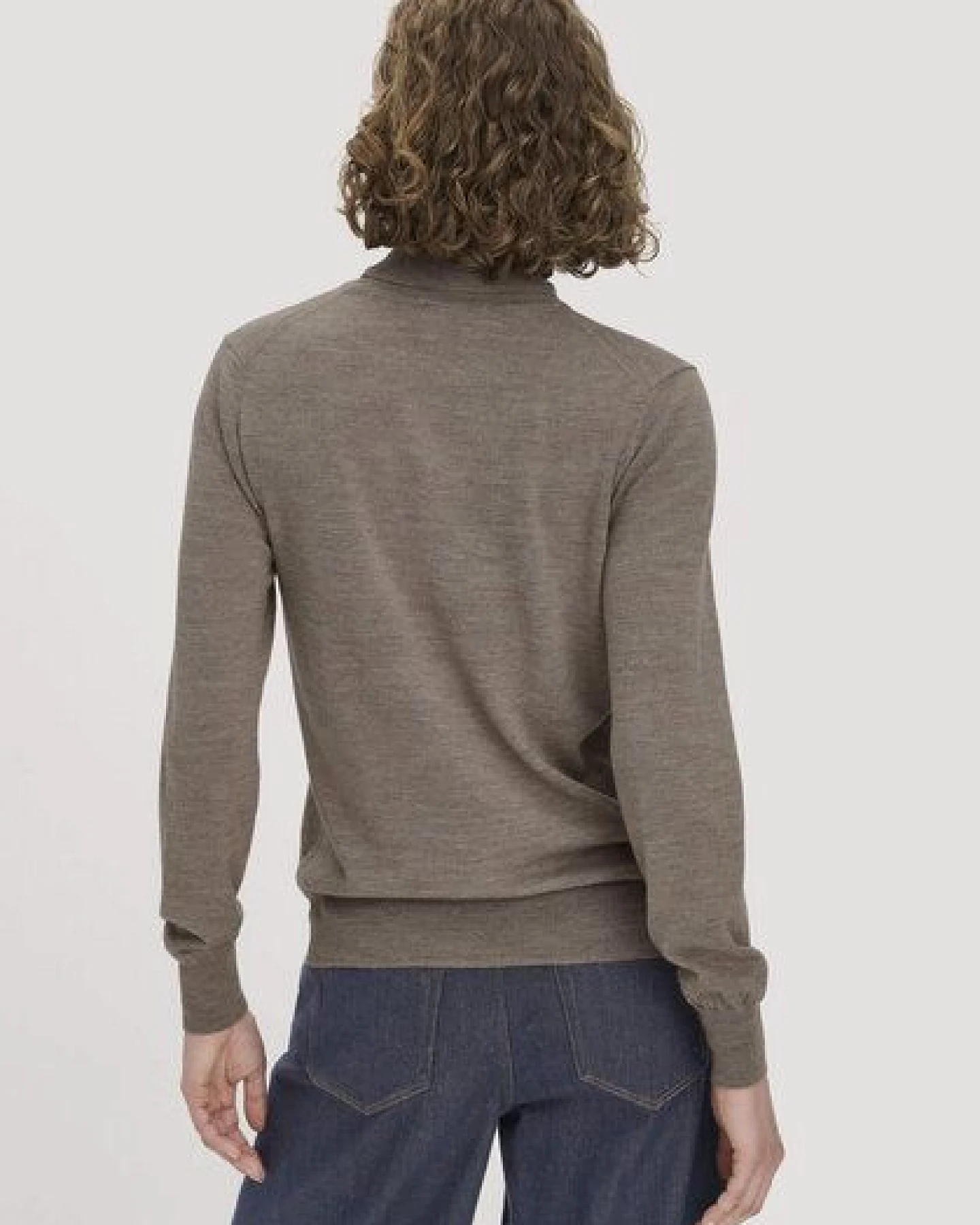 hessnatur Rollkragenpullover Relaxed aus reiner Bio-Merinowolle – Ansicht 2