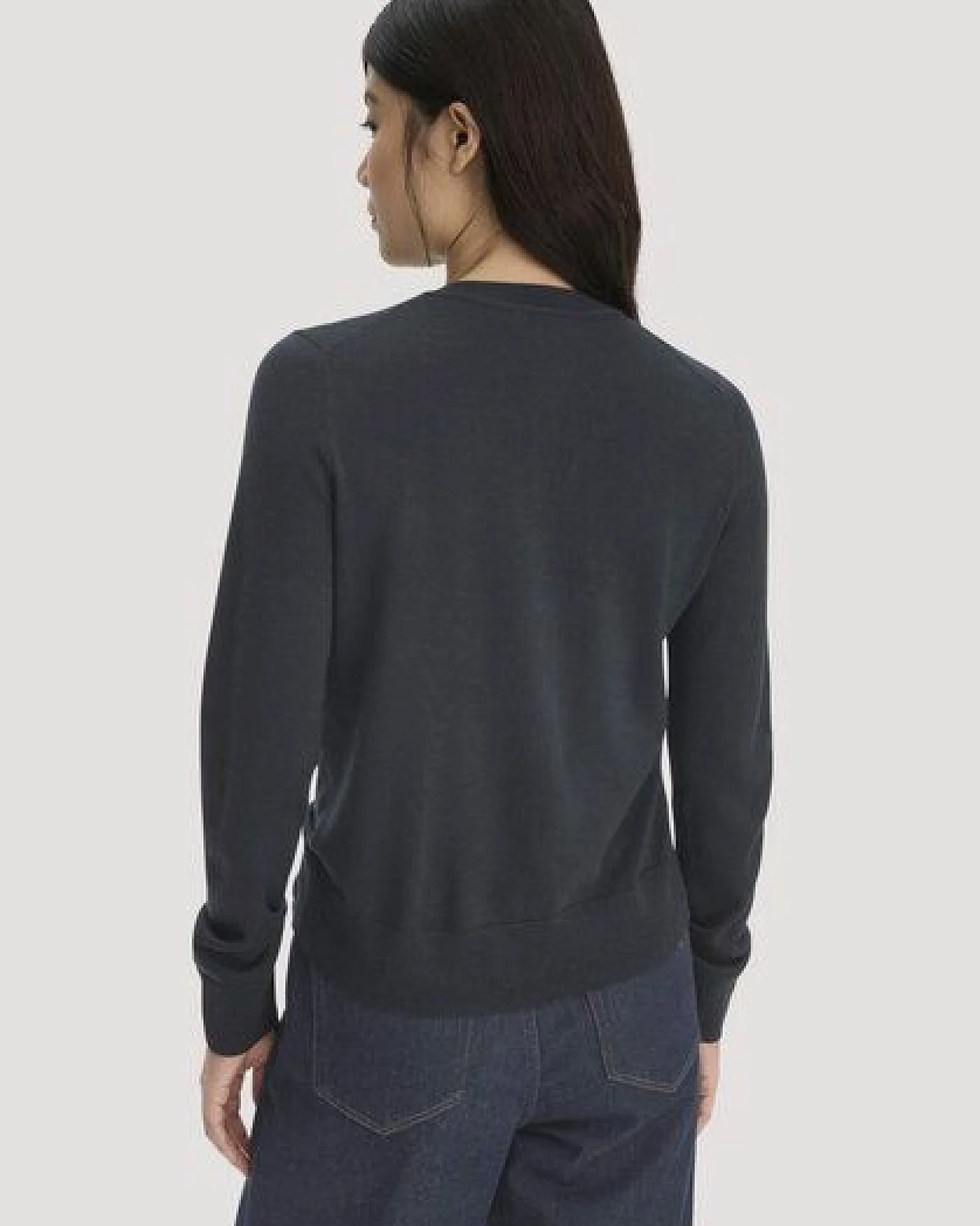 hessnatur Strickjacke Regular aus reiner Bio-Merinowolle – Ansicht 2