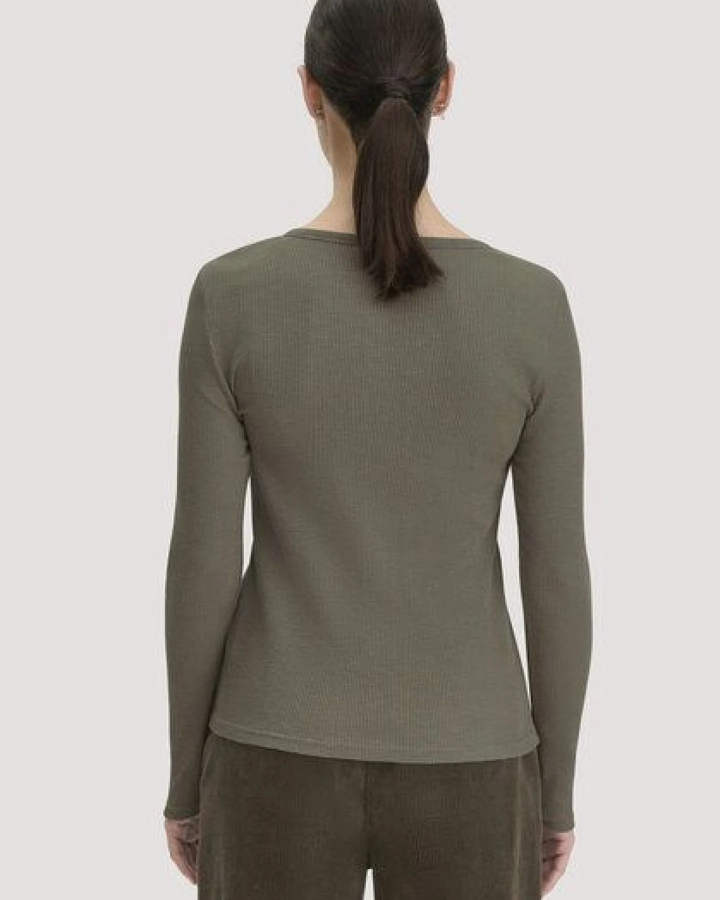 hessnatur Longsleeve Henley Slim aus Bio-Baumwolle – Ansicht 2