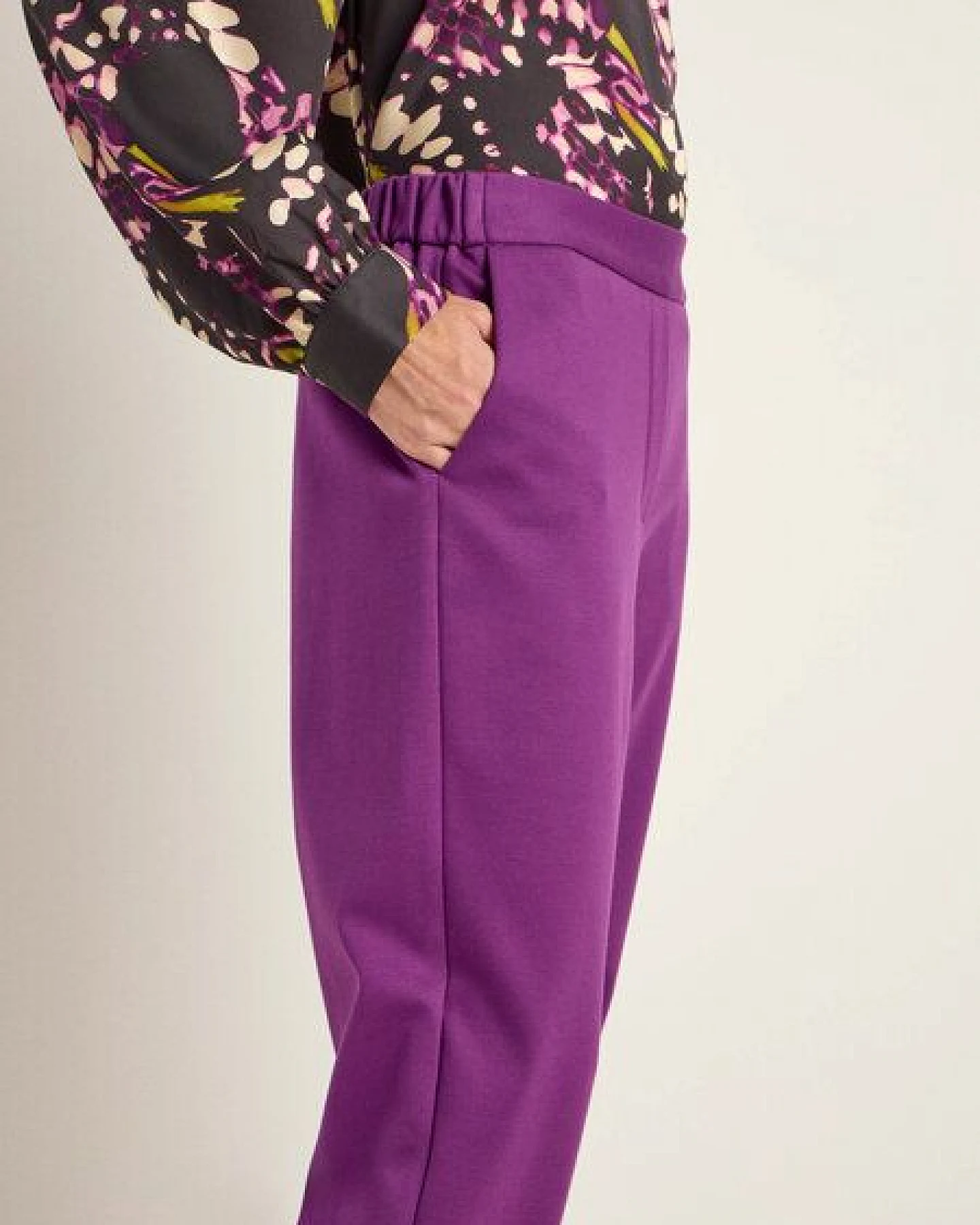 LANIUS Jogpants aus Bio-Baumwolle und reiner Bio-Schurwolle – Ansicht 3