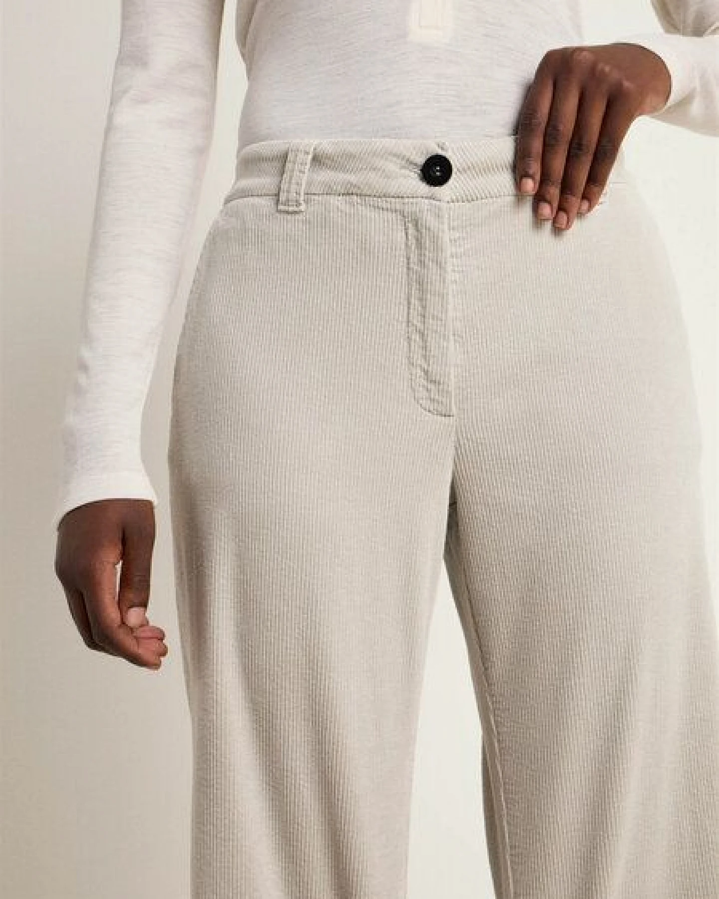 LANIUS Kord Marlenehose aus Bio-Baumwolle – Ansicht 3