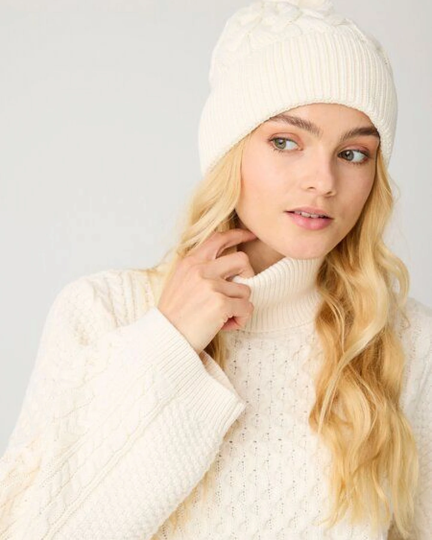 KnowledgeCotton Apparel Strickmütze mit Zopfmuster und Bommel aus Bio-Baumwolle – Ansicht 2