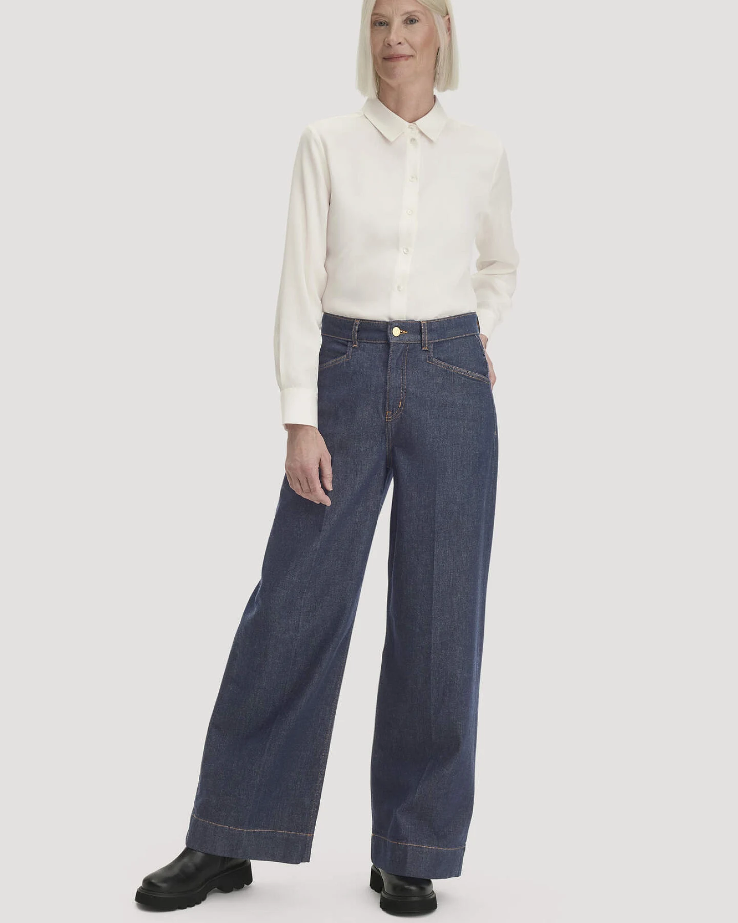 hessnatur Damen Jeans VONNA Super Wide Leg aus Bio-Baumwolle - blau - Größe 29/32 – Ansicht 4