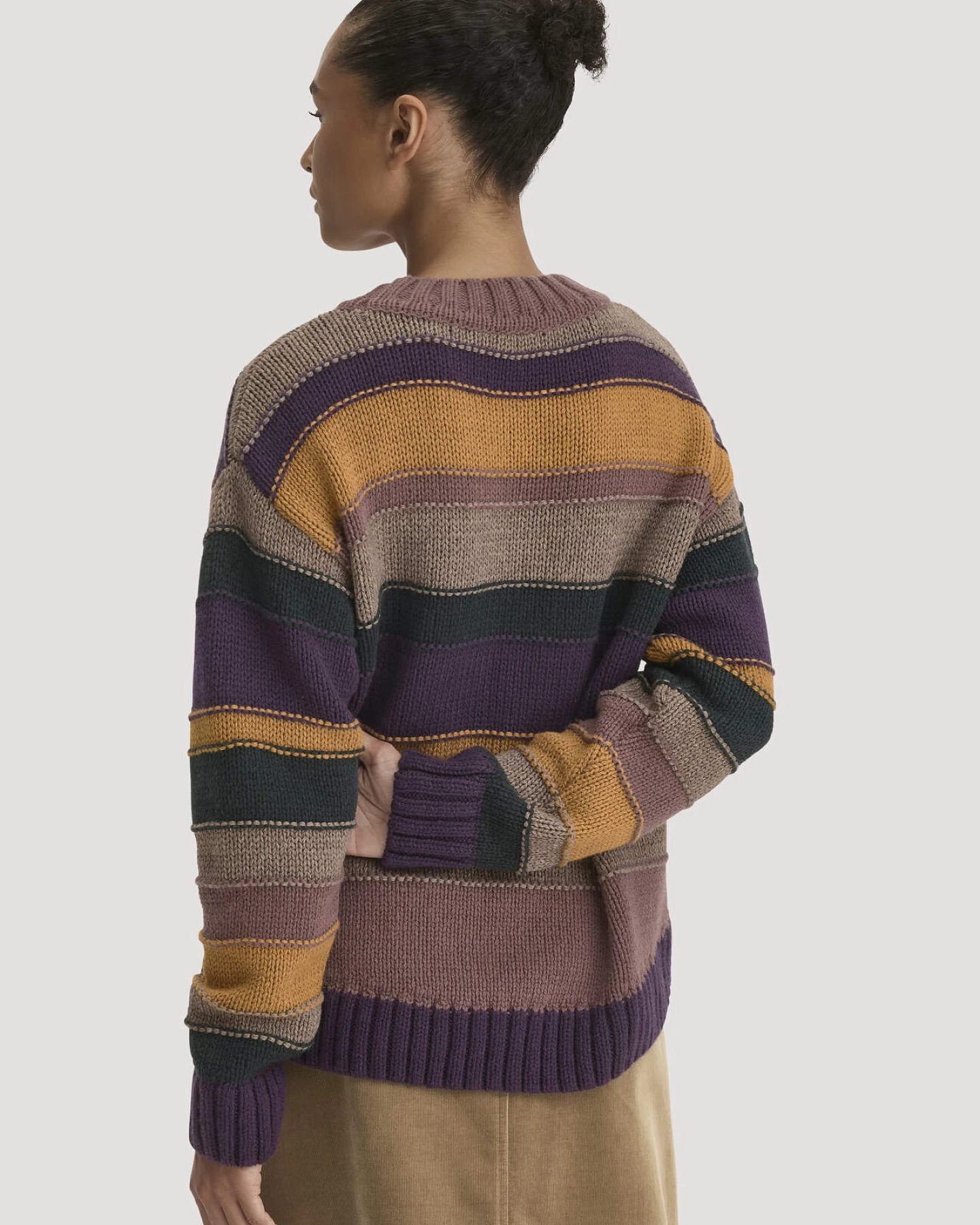 hessnatur Damen Strick-Pullover Oversize aus Schurwolle, recycelter Wolle und Bio-Baumwolle - grün - Größe XL – Ansicht 3