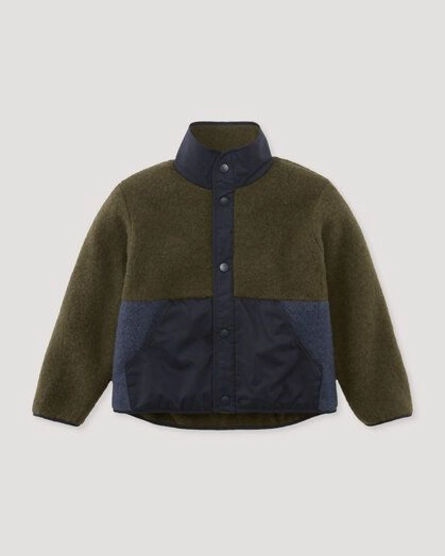 hessnatur Wollfleecejacke Regular mit Patch aus reiner Schurwolle – Ansicht 2