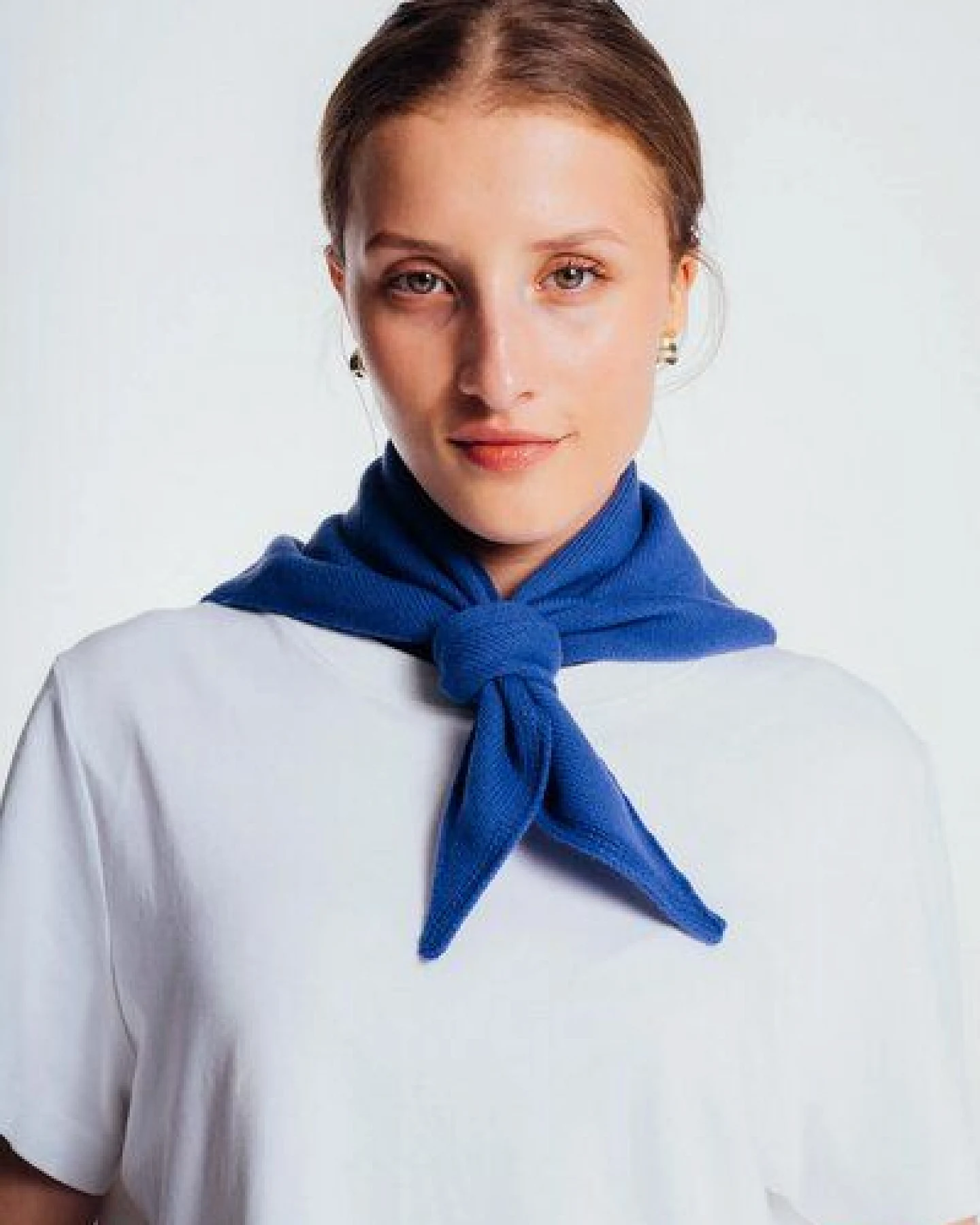 Kopyto BIRUANG Bandana Halstuch 100% Merinowolle RWS-Zertifiziert Unifarben – Ansicht 2