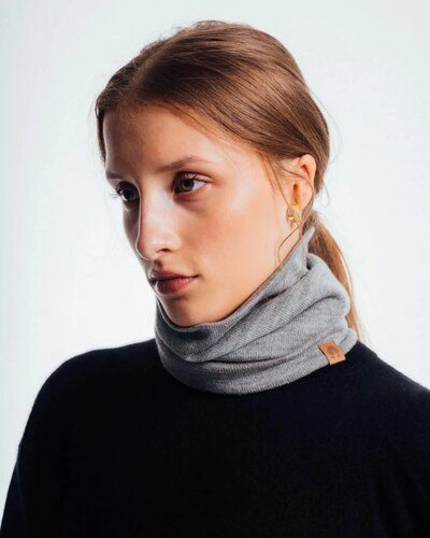 Kopyto OPOS – Multifunktionaler Merino-Schlauchkragen aus 100% RWS-Wolle – Ansicht 2