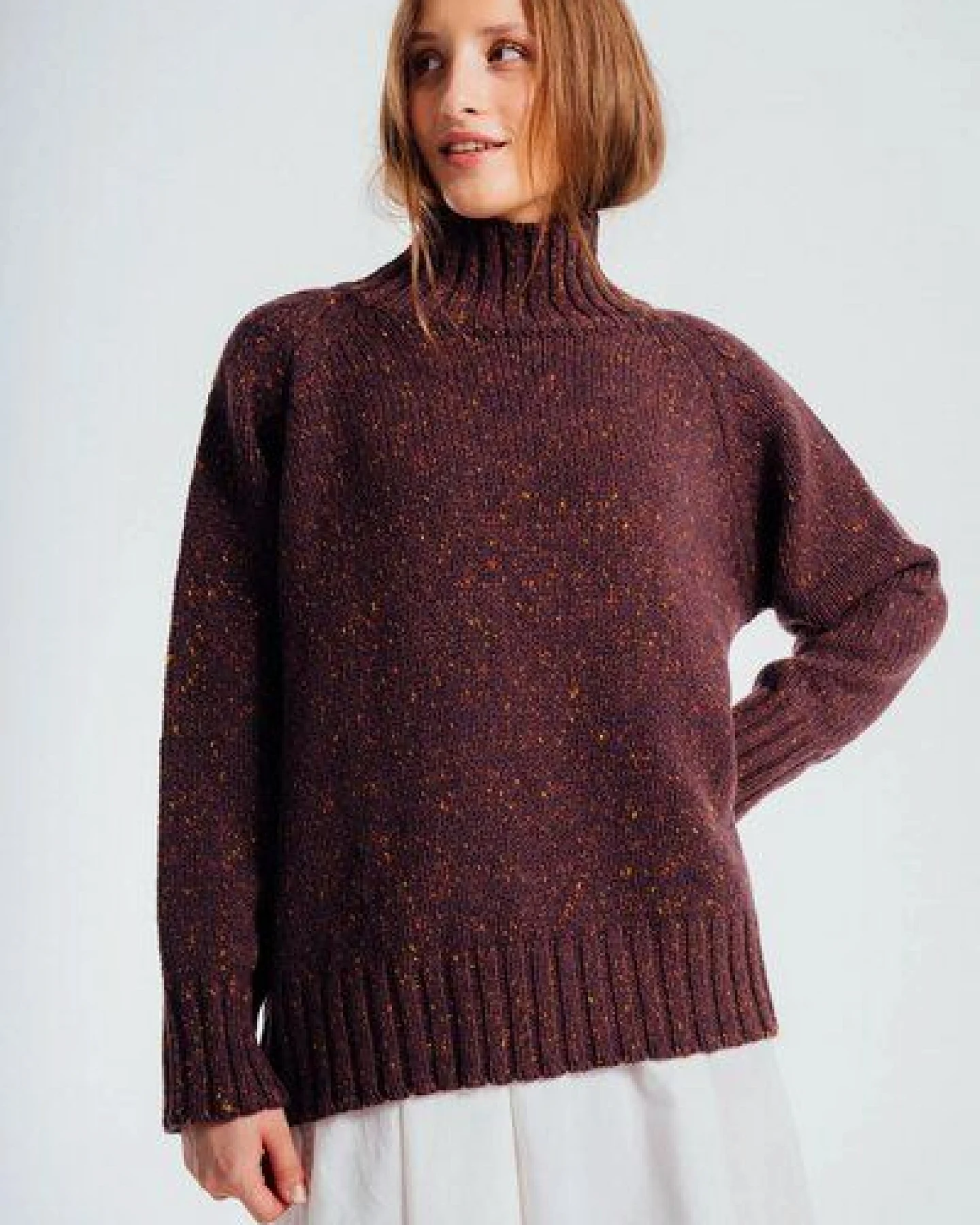 Kopyto TAJRA - Damen Oversize Melange-Rollkragenpullover aus 100% RWS Merinowolle – Ansicht 3