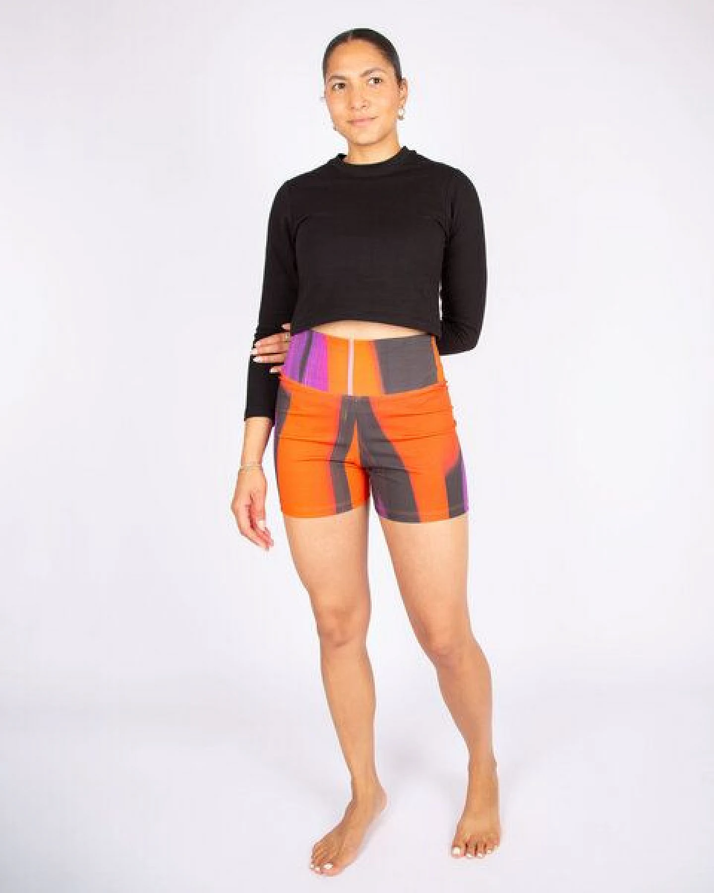 ÆVRIL Damen Kurze Yoga Leggings // Floripa Print // Bio-Baumwolle – Ansicht 2