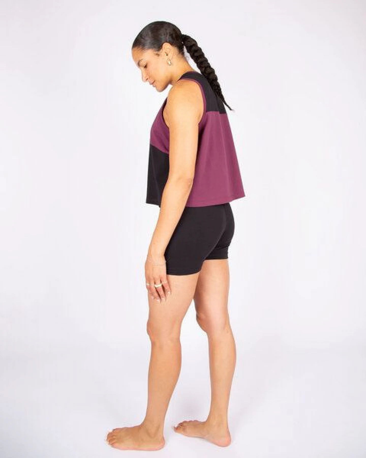 ÆVRIL Damen Yogashirt // Aubergine, Black // Bio-Baumwolle – Ansicht 3