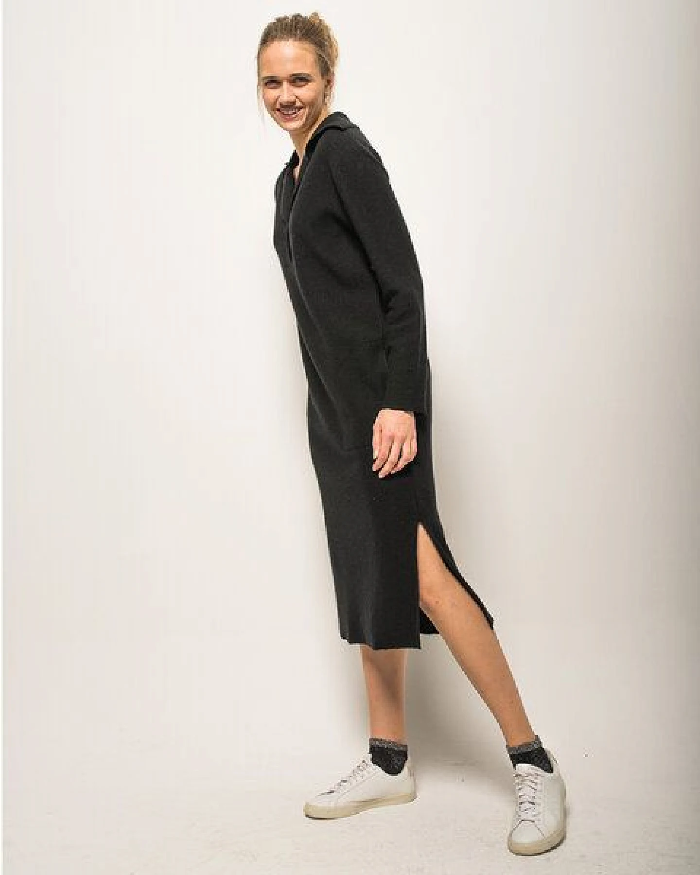 Alma & Lovis Legeres Maxikleid aus Bio-Wolle (kbT) – Ansicht 3