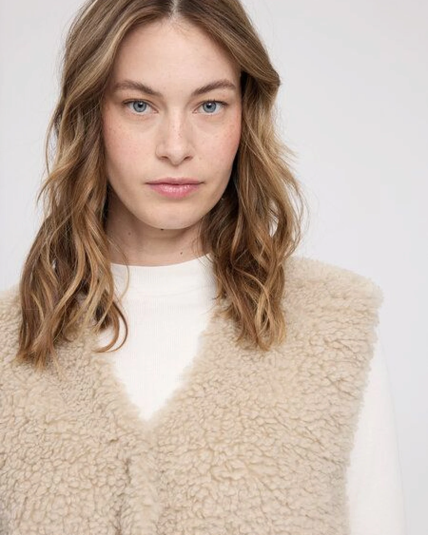 Mazine Weste Faux Fur – Ansicht 4
