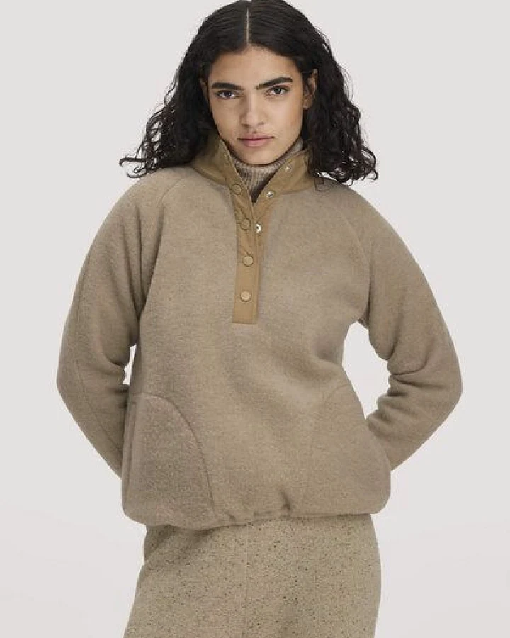 hessnatur Wollfleece Troyer Patch Relaxed aus reiner Bio-Merinowolle