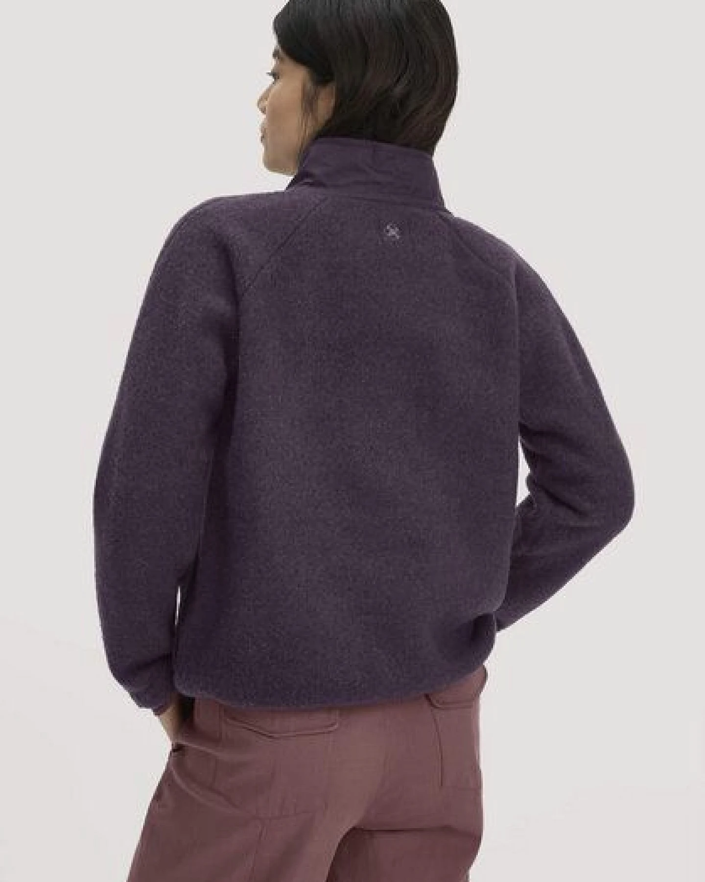 hessnatur Wollfleece Troyer Patch Relaxed aus reiner Bio-Merinowolle – Ansicht 2