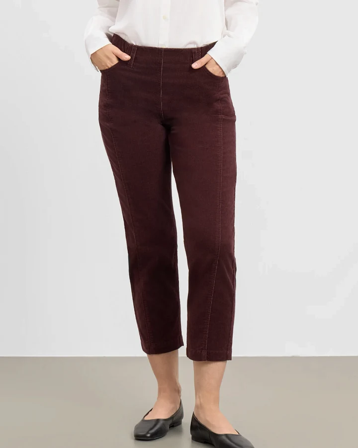 LAURIE Damen vegan Hose Piper Pure Regular Cord Verkürzt Dunkelpflaumenfarben