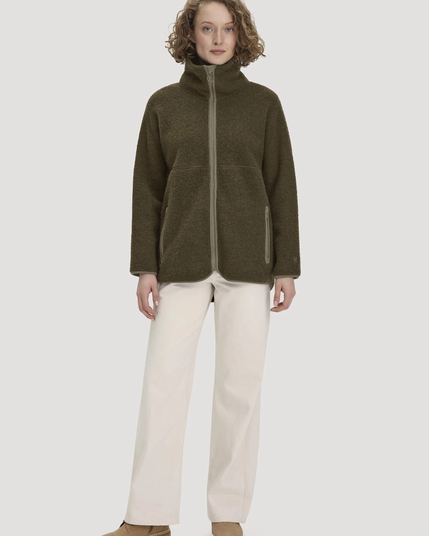 hessnatur Damen Wollfleece Jacke Oversize aus Bio-Merinowolle - grün - Größe L – Ansicht 2