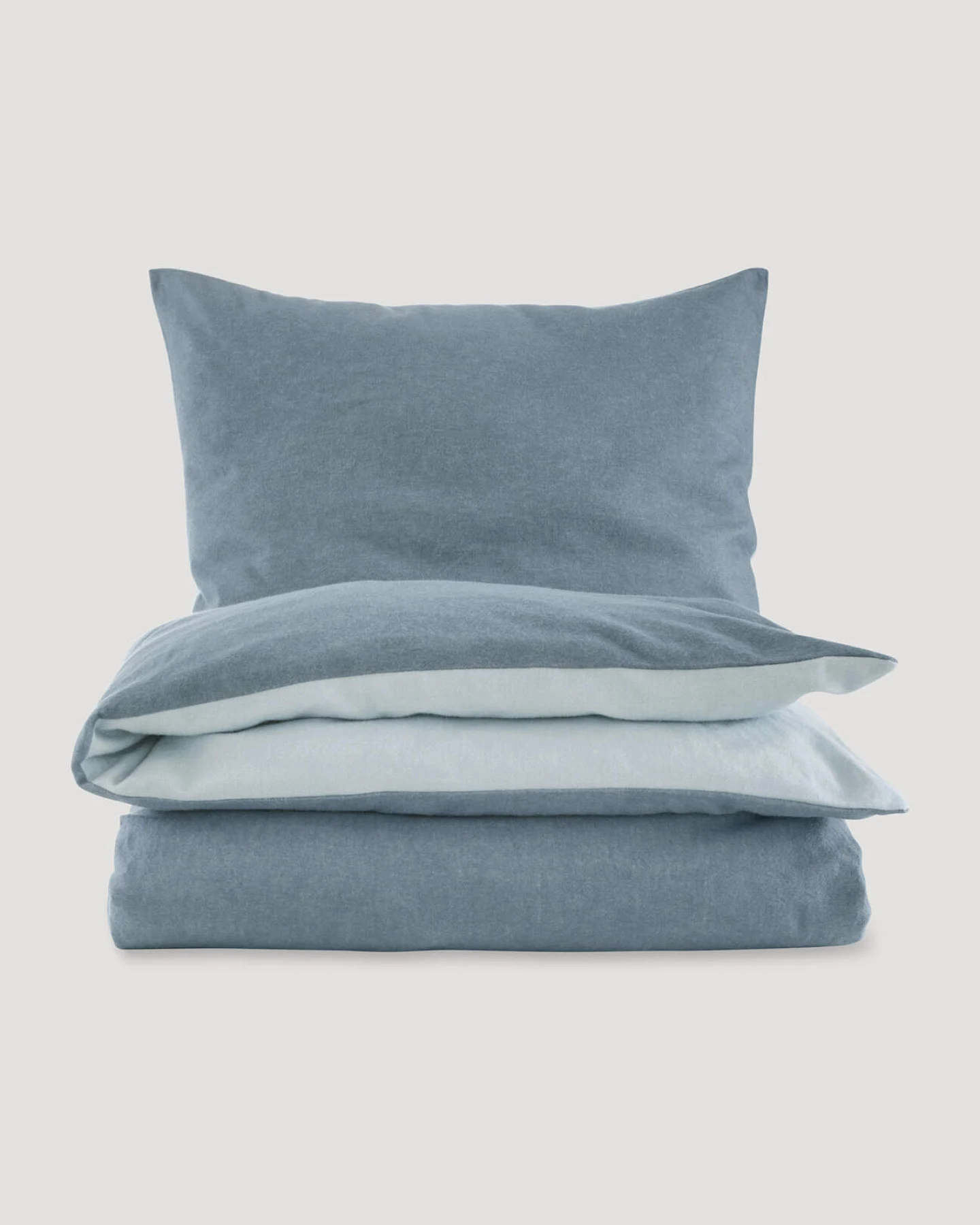 hessnatur Biber Wende-Bettwäsche-Set aus Bio-Baumwolle - blau - Größe 155x220 / 40x80 cm – Ansicht 3