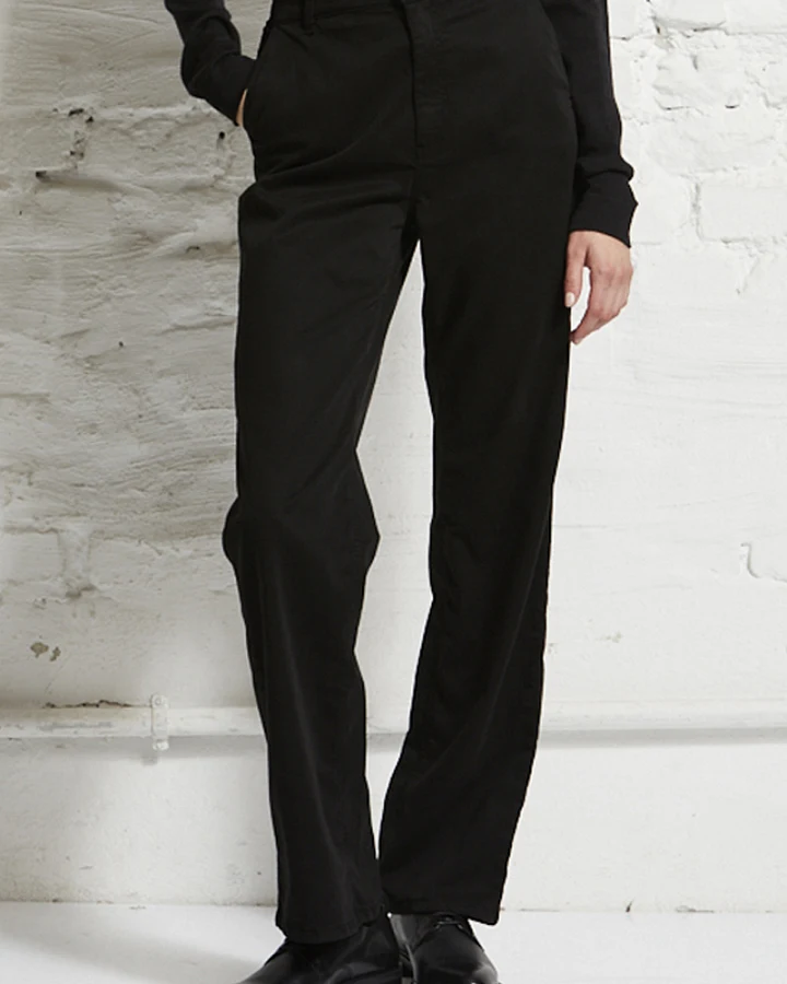 Schwarz