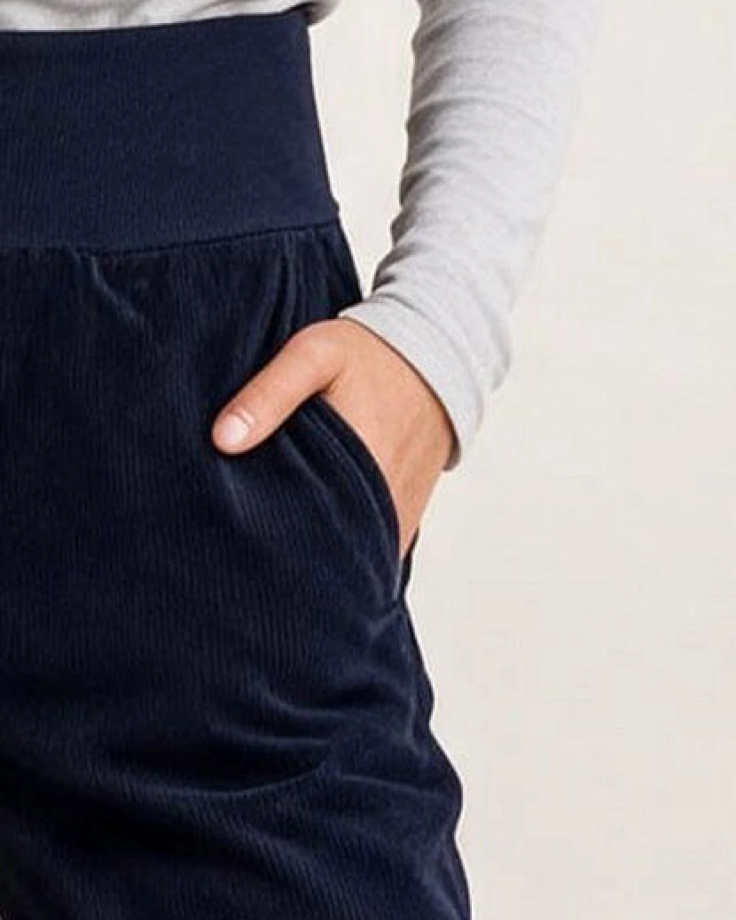 LANA Organic Hose, Modell Kira – Ansicht 4