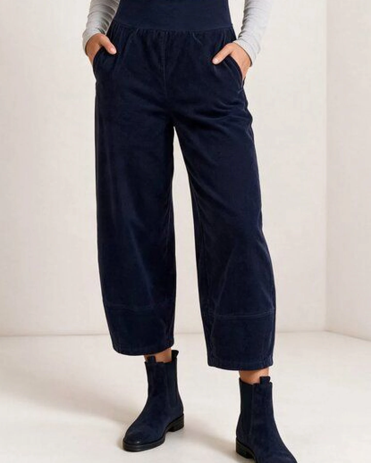 LANA Organic Hose, Modell Kira – Ansicht 2