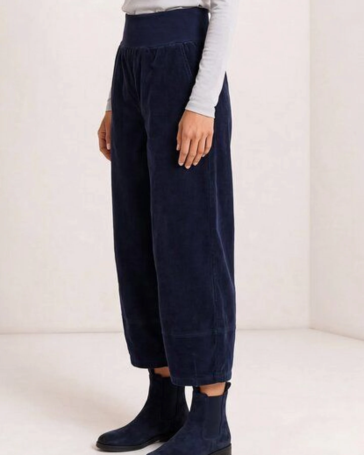 LANA Organic Hose, Modell Kira – Ansicht 3