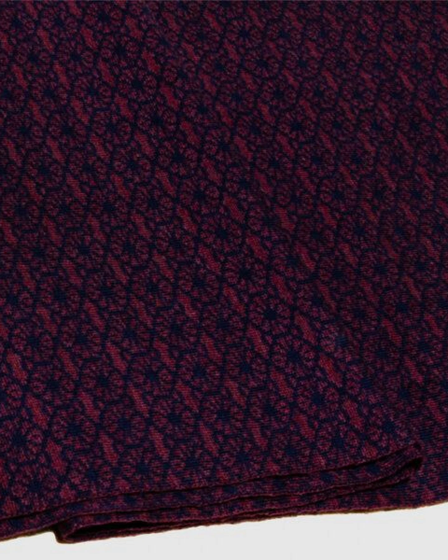 LANARTO slow fashion Schal Muster 'Blüte' zweifarbig gestrickt aus mulesingfreier Merinowolle – Ansicht 3
