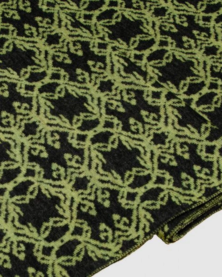 LANARTO slow fashion Schal Muster 'Kranz' zweifarbig gestrickt aus Merinowolle